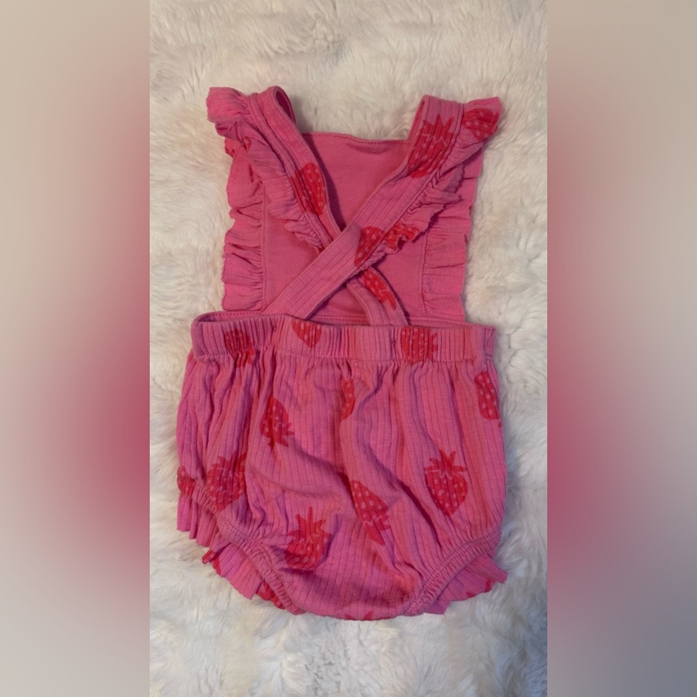 Baby Cat & Jack Pink Strawberry Romper 0–3 Months Ruffle Summer Outfit - Picture 2 of 6